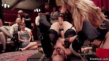 চালান ক্রীতদাস মলদ্বার fucked এবং fisted পার্টি হয়