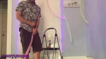 চালান সৎ পুত্র একটি পারিবারিক জন্মদিনের পার্টি উদযাপন করতে সাহায্য করতে বাড়িতে কাম (প্রিভিউ)
