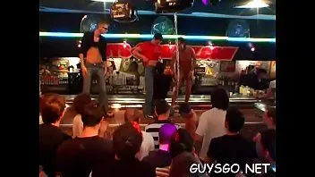 play Vahşi eşcinsel adamlar eğleniyor