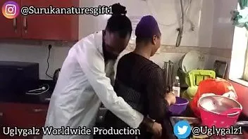 play Appel de butin de cuisine, monsieur dreadlock vs cuisses épaisses