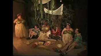 Abspielen Die böse rothaarige, cremefarbene Sindee Williams hat sich während ihres Urlaubs auf den Hawaii-Inseln ausgelassen