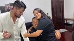 play Latina Amateur Paty Bumbum Rides 'El Toro de Oro' dalam obrolan kotor
