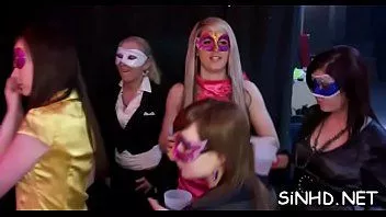 تشغيل حفلة fuckfest المثيرة والبرية