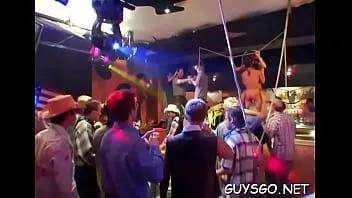 Oynat Yüz dudes ile homoseksüel seks