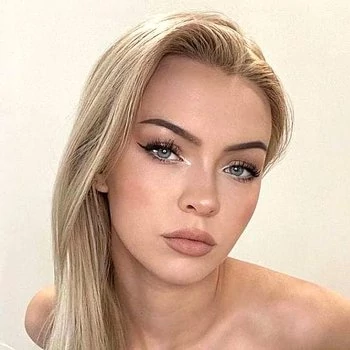 Порнозвезда Lis Evans