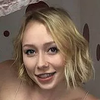 Порнозвезда Athena May