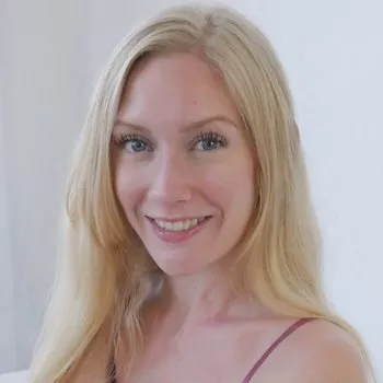Порнозвезда Emma Starletto