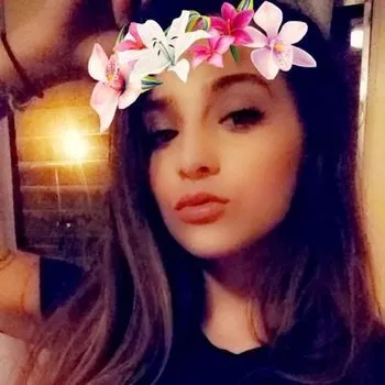 পর্নস্টার Sofie Reyez